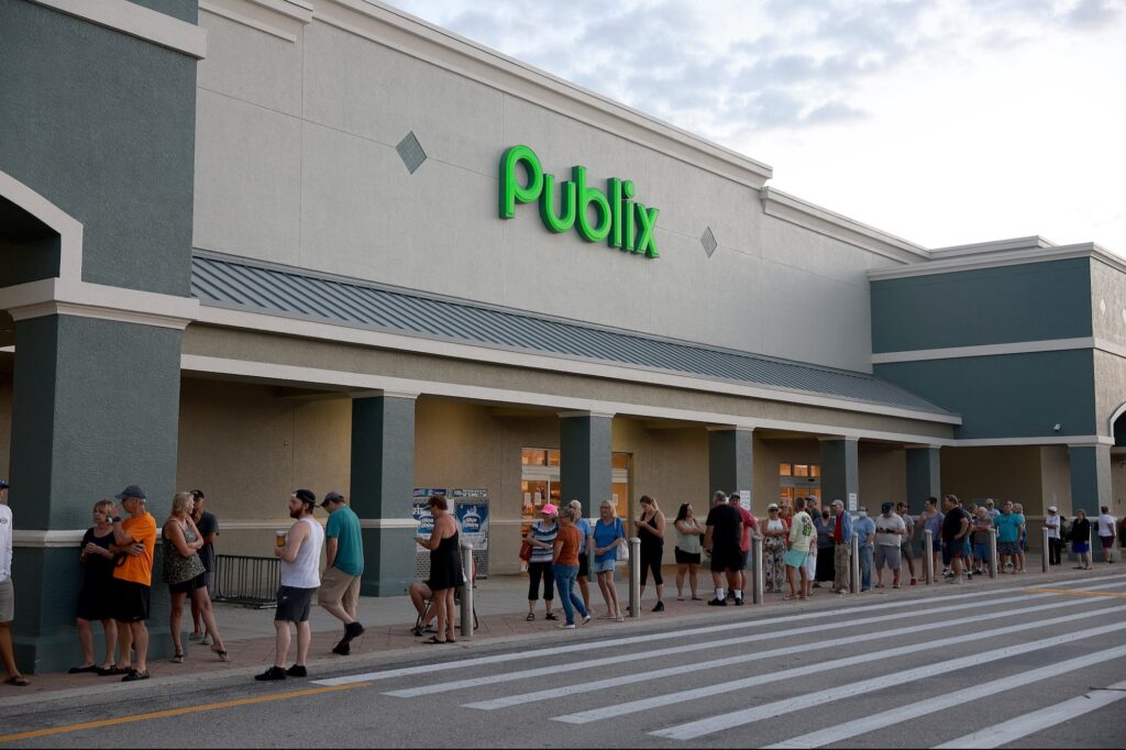 Man Gets Cut In Line at Publix And Ends Up Winning $1 Million On A Lottery Ticket