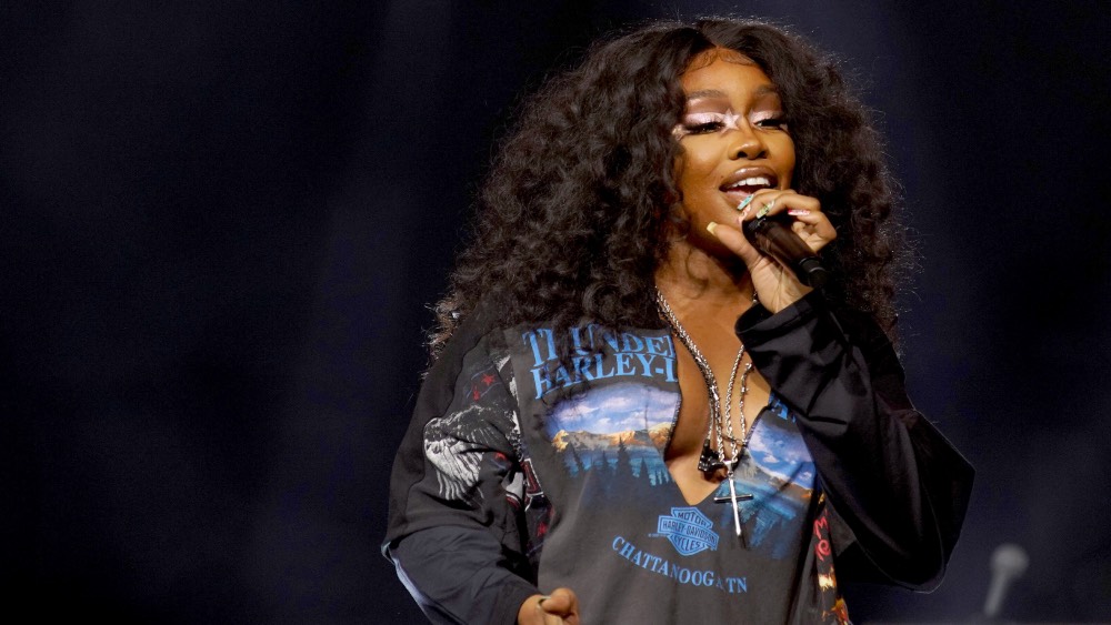 SZA’s ‘SOS’ Logs Fifth Week at No. 1, as Youngboy Never Broke Again Lands His 13th Top 10 Album