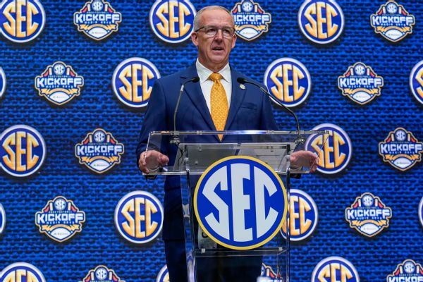 Sankey: Little SEC role in Freeze, Petrino hires