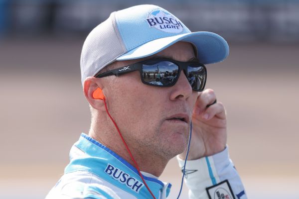 Harvick calls ‘time,’ to race final NASCAR season