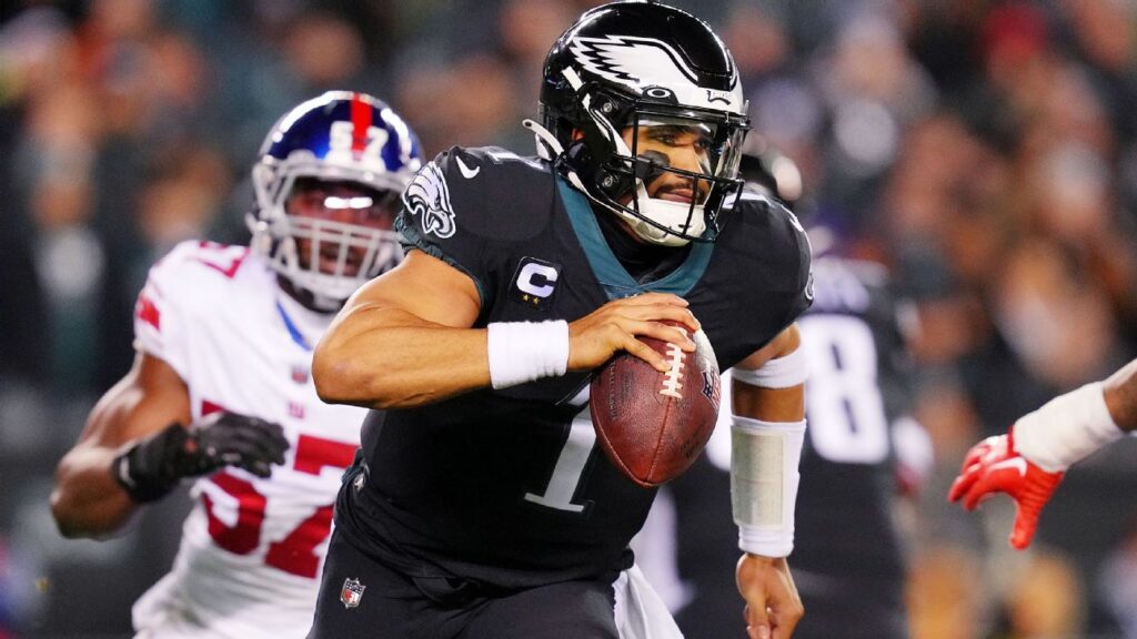 Follow live: Eagles aiming to secure NFC East crown vs. Giants