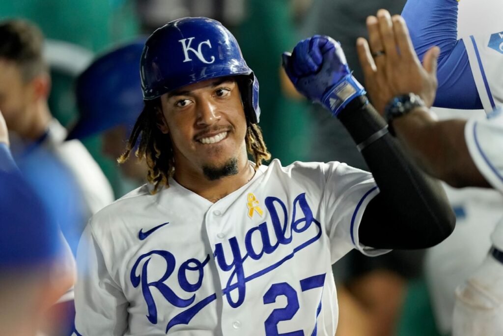 Red Sox acquire Mondesi in trade with Royals