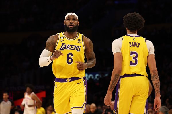 New-look Lakers without LeBron (ankle) vs. Dubs