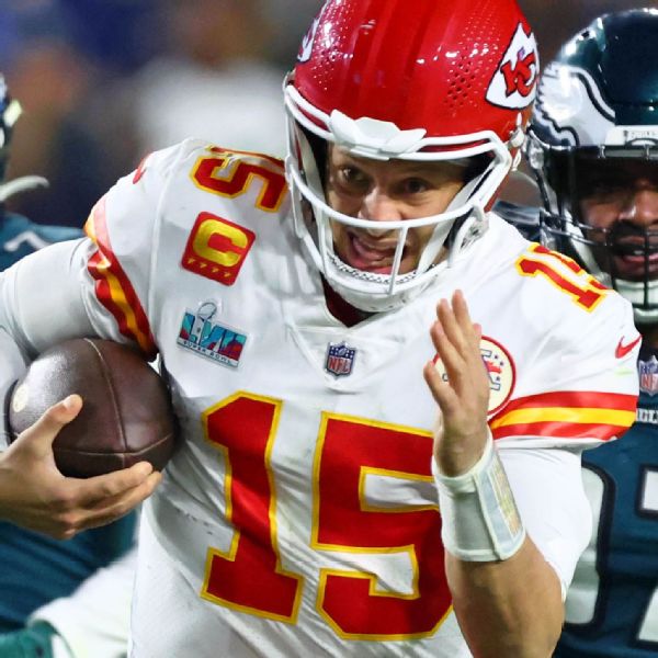 Mahomes named MVP after rallying Chiefs in 4th