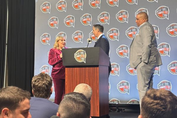 ESPN’s Rowe, Spears receive Curt Gowdy award