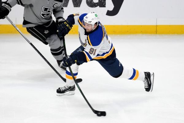 Rangers acquiring winger Tarasenko from Blues