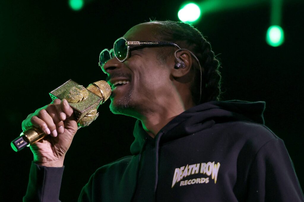 A Mississippi News Anchor Is Under Fire for Quoting Snoop Dogg