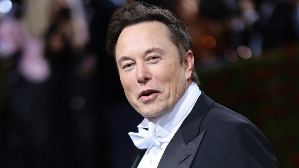 Elon Musk Thanks Disney, Apple for Remaining Two of Twitter’s Biggest Advertisers