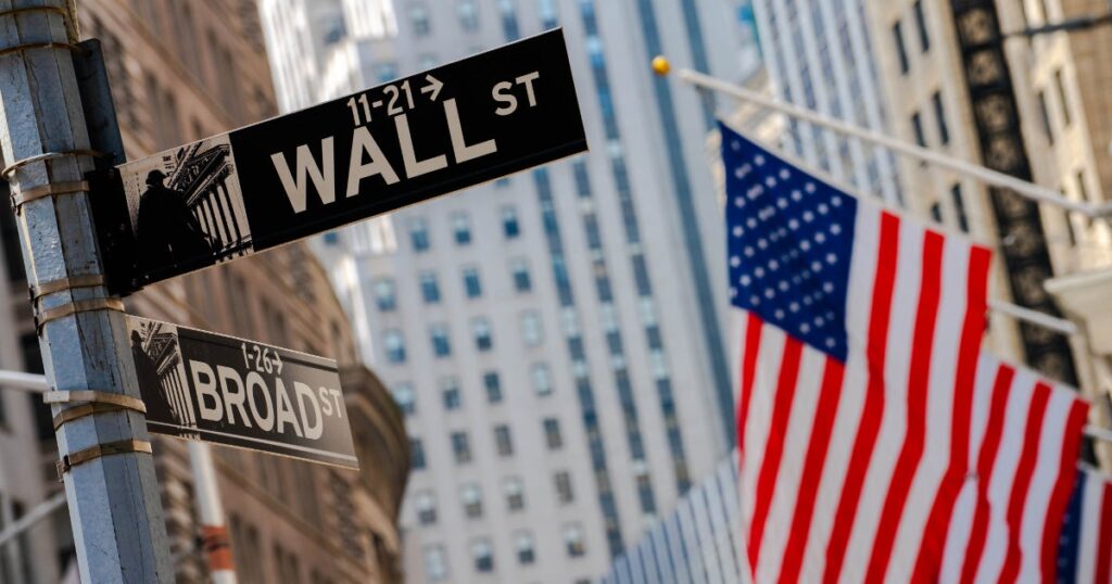 3 of the Best Stocks in 1 of Wall Street’s Worst-Rated Industry