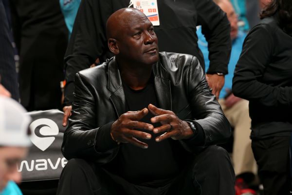 Sources: Jordan in talks to sell stake in Hornets