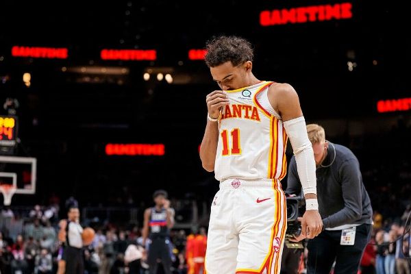 Hawks’ Young tossed after firing ball at official