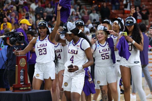 LSU into women’s Final Four after topping Miami