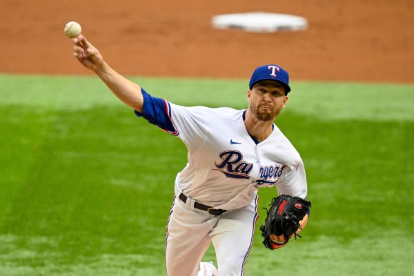 deGrom ‘not thrilled’ with debut, but Rangers win