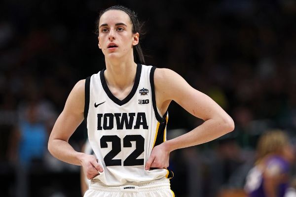 Emotional Clark hopes Iowa inspired ‘joy’ with run