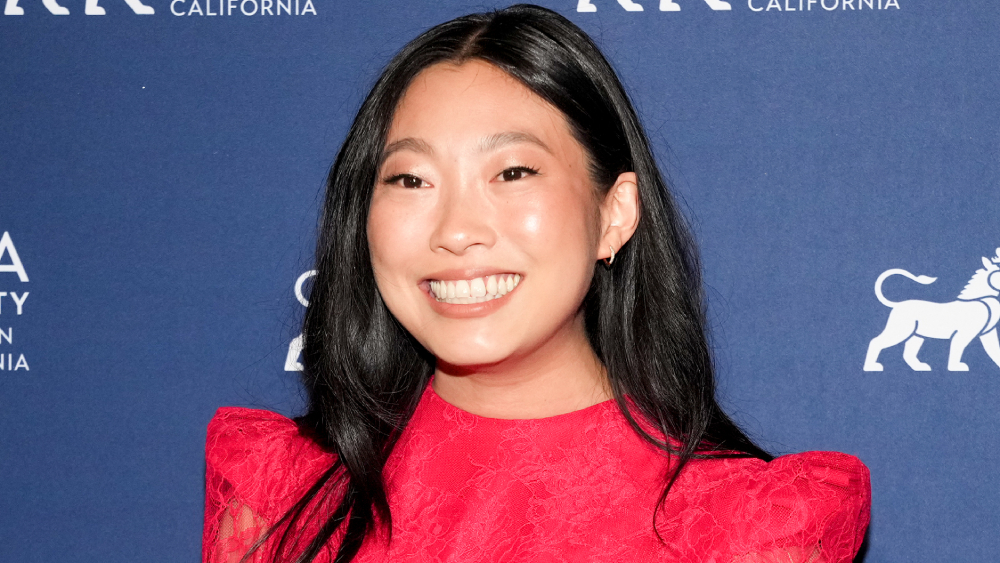 Awkwafina Tells ‘Angsty Teenagers’ to Watch Indie Movies to Help ‘Figure Themselves Out’