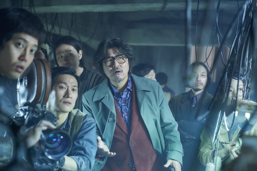 ‘Cobweb’ Review: Song Kang-ho Stars in Kim Jee-woon’s Frantic, Flimsy Moviemaking Meta-Farce