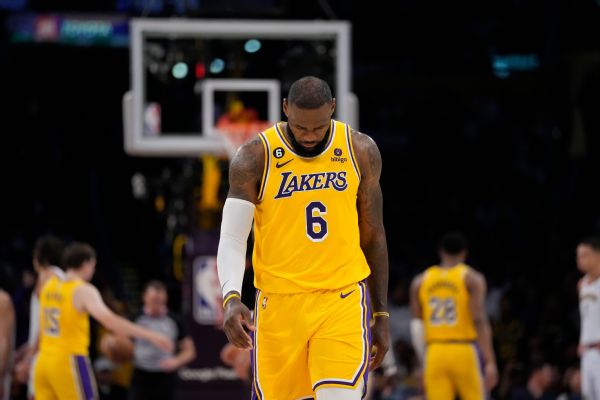 Lakers ‘hope’ LeBron decides to continue career