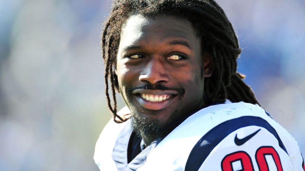 Clowney says he’s open to reunion with Texans