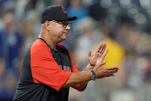 Francona back vs. Cubs after missing 3 games