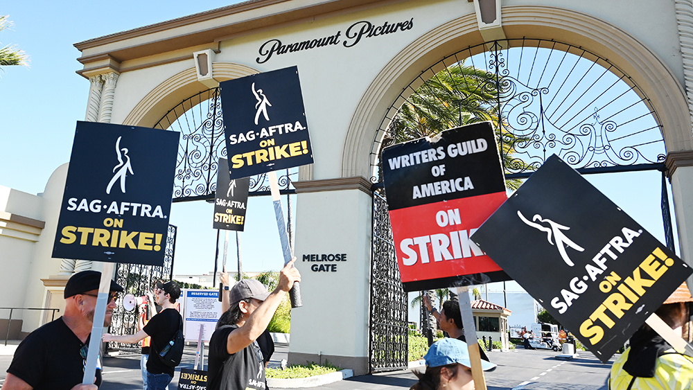 SAG-AFTRA Strike FAQ: How the Rules Apply to Influencers, Journalists, Cosplayers and More