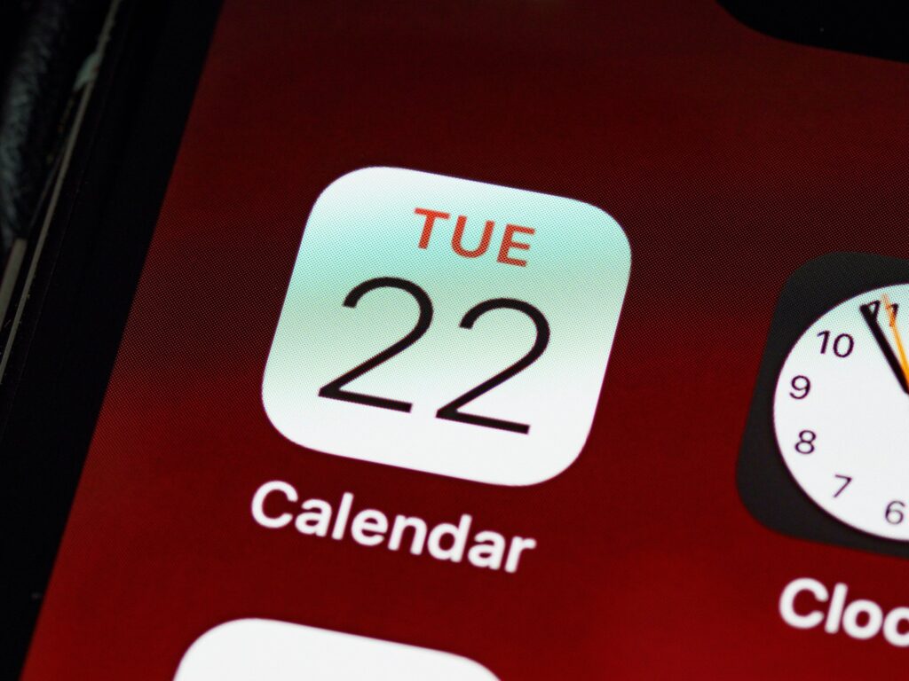 4 Mobile Calendar Productivity Hacks for Optimizing Your Scheduling on the Go