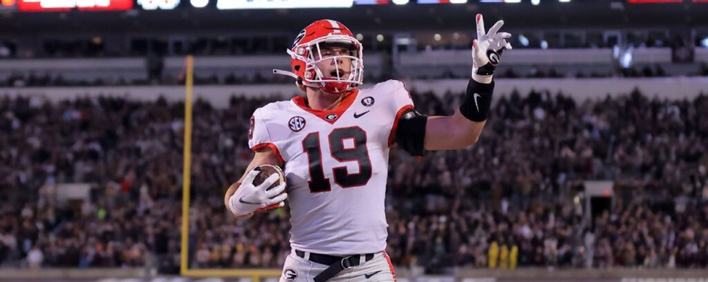 Follow live: Top-ranked Georgia looking to stave off rival Auburn’s upset bid