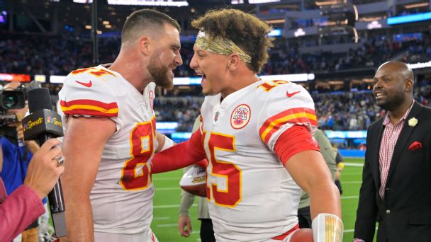 Travis Kelce’s injury is uncharted territory for Patrick Mahomes