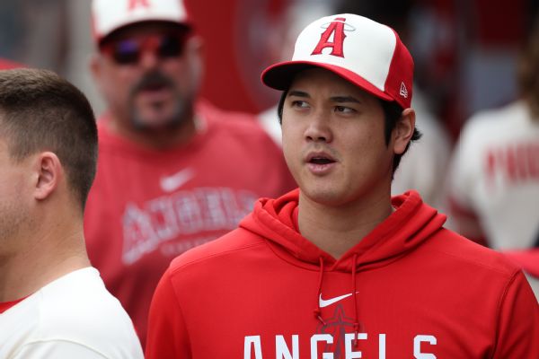 Ohtani has elbow procedure; set to just hit in ’24