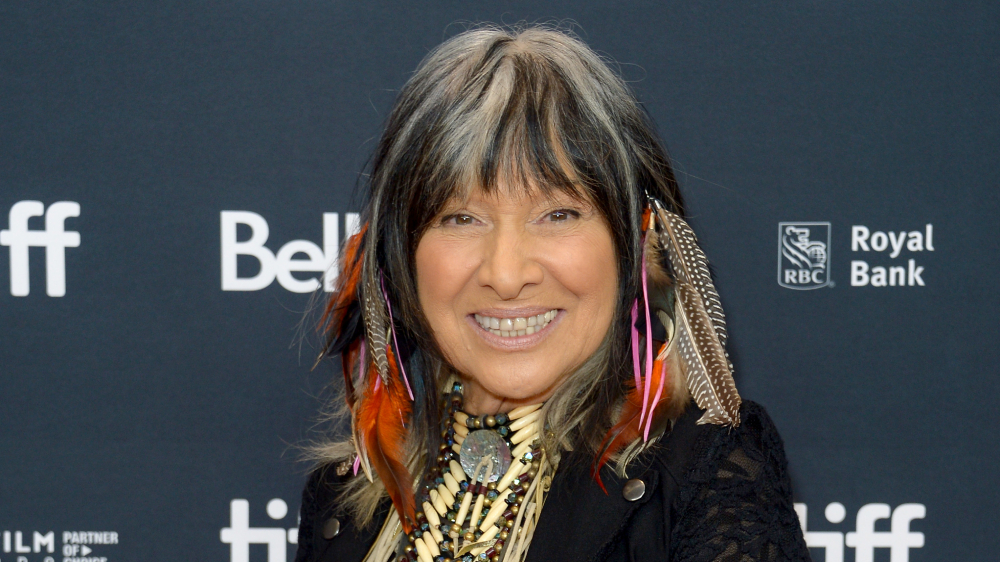 Buffy Sainte-Marie’s Indigenous Identity Questioned in New Report; Oscar-Winning Songwriter Calls Allegations ‘Traumatic’ and ‘Deeply Hurtful’