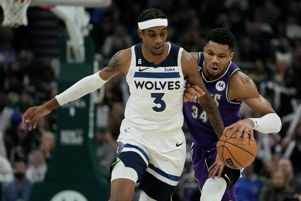 Wolves, McDaniels agree to 5-year, $136M deal