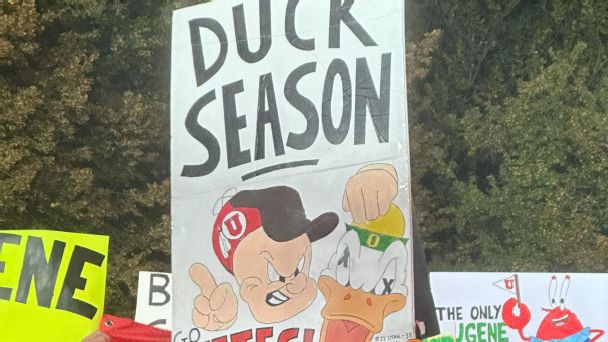 Best signs from ‘College GameDay’