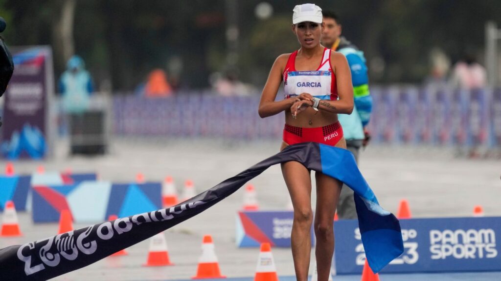 Walk which way? Course gaffe mars Pan Am race