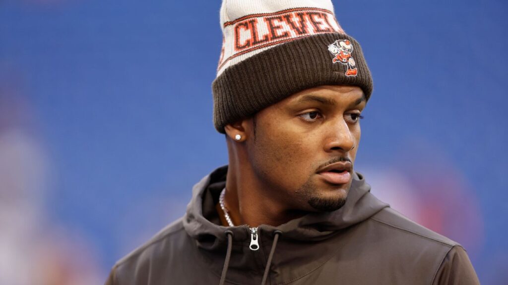 Browns’ Watson out for ’23 with injured shoulder