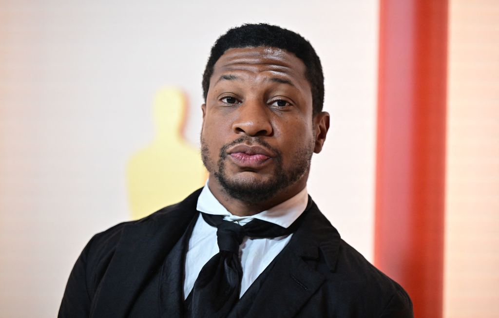 Jonathan Majors’ Ex-Girlfriend Finishes Testimony in Assault Trial, Arresting Officer Takes the Stand