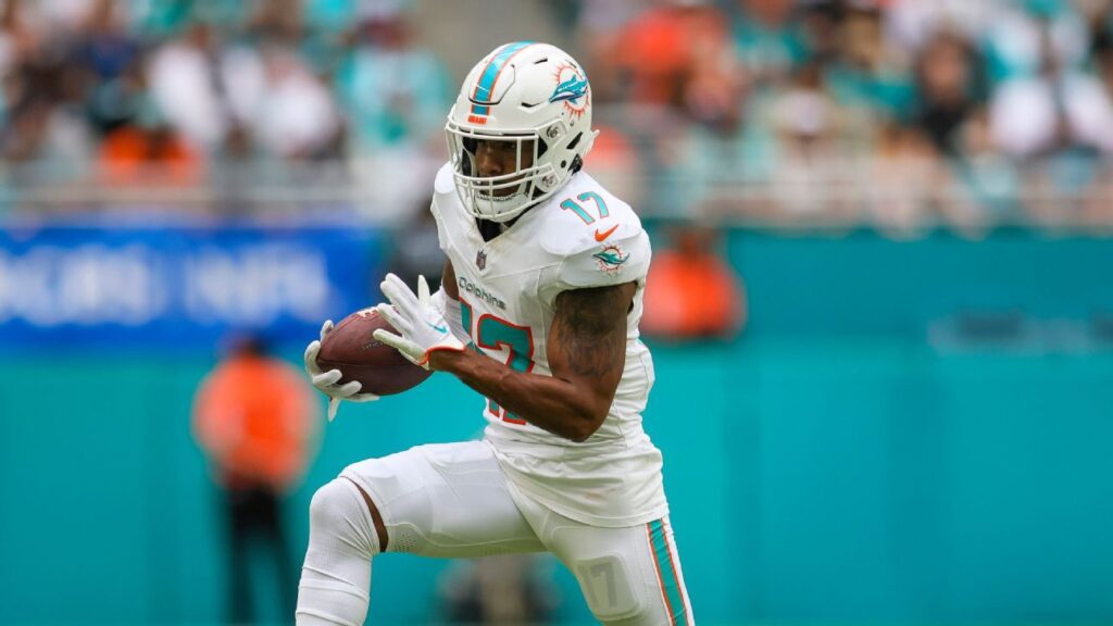 Source: Fins’ Waddle likely out against Ravens