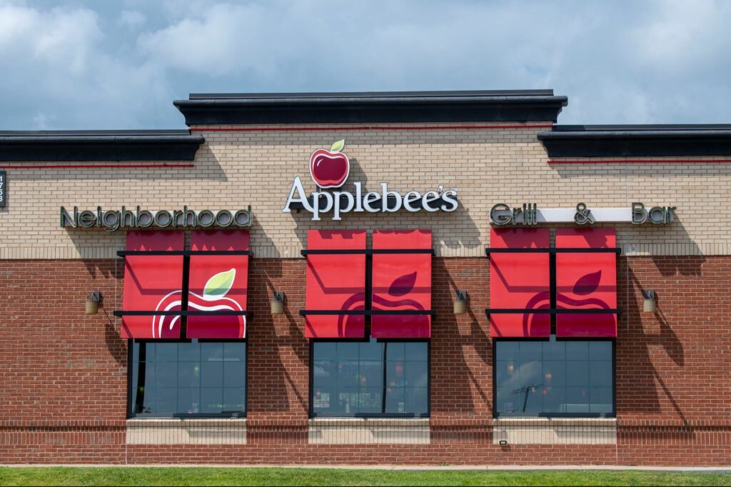 ‘What a Complete Joke’: Applebee’s Fans Furious After Date Night Pass Sells Out in Less Than a Minute