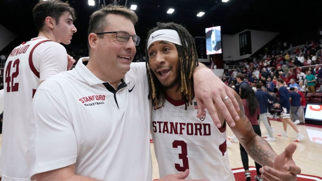 Stanford rides hot start in upset of No. 4 Arizona