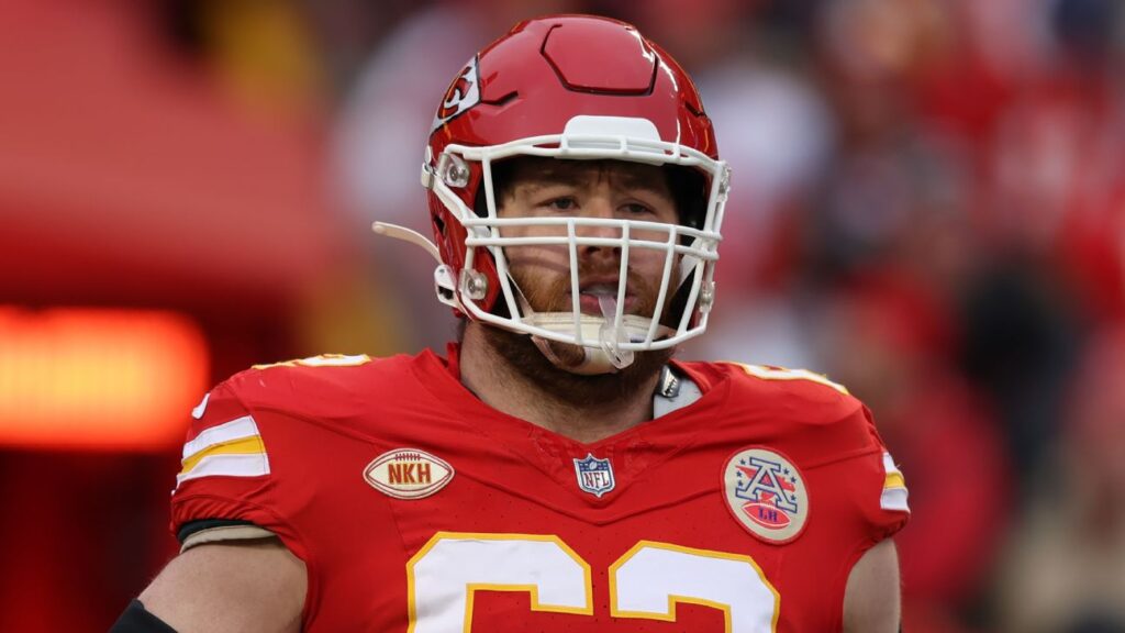 Source: All-Pro Chiefs G Thuney unlikely to play