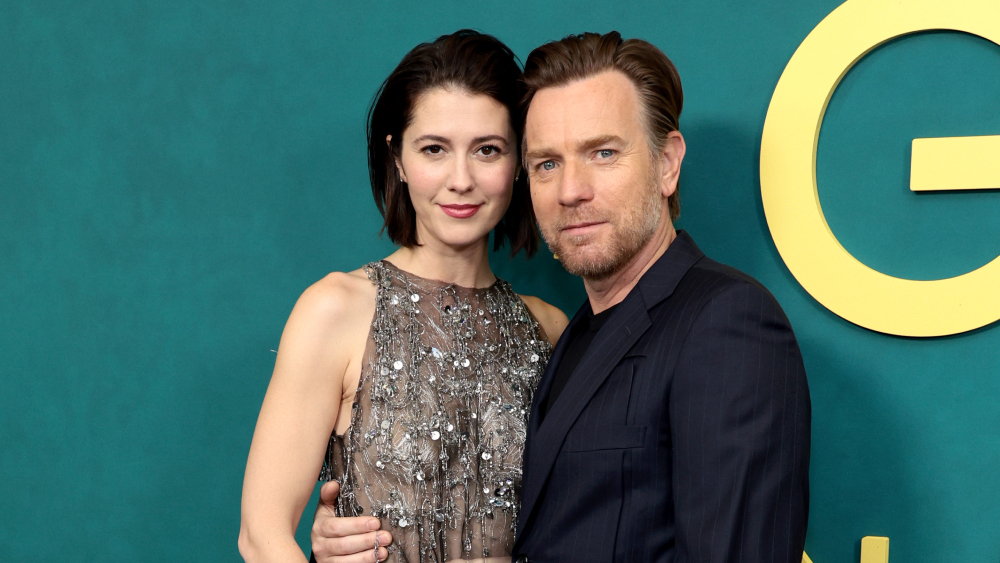 Ewan McGregor Says Intimacy Coordinator Was ‘Necessary’ to Film Sex Scenes With Wife Mary Elizabeth Winstead: ‘It’s Also About the Crew’