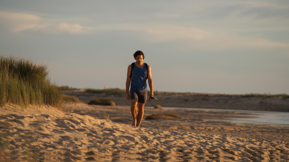 ‘High Tide’ Review: A Lukewarm Queer Immigrant Drama With a Blazing Lead Performance