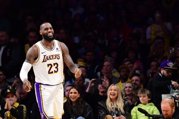 LeBron becomes first to reach 40K career points