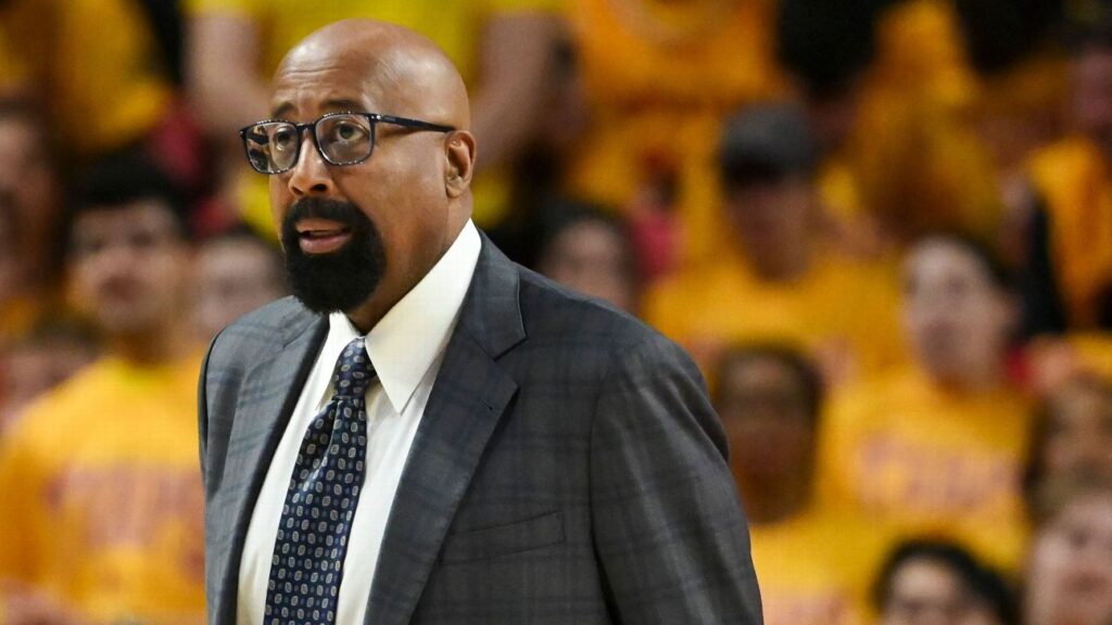 Sources: Woodson to return as Hoosiers’ coach
