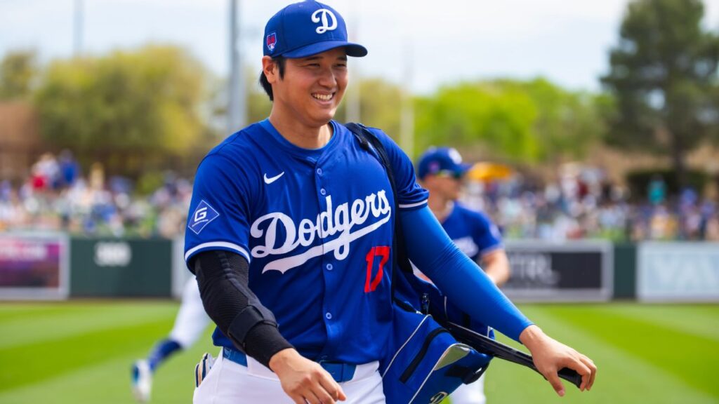 Dodgers’ Ohtani to start throwing, may play field