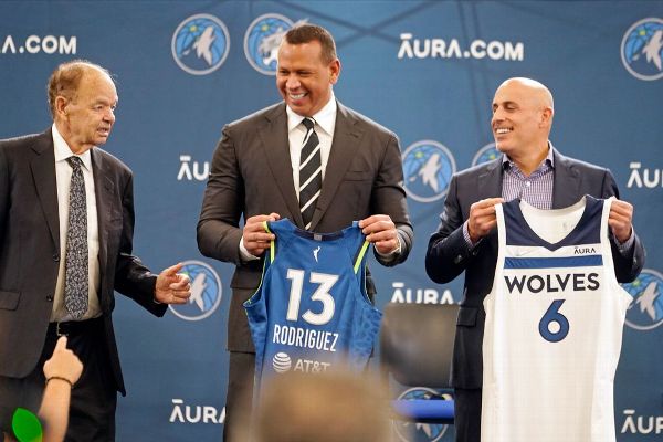 Sources: A-Rod, Lore get new backing for Wolves
