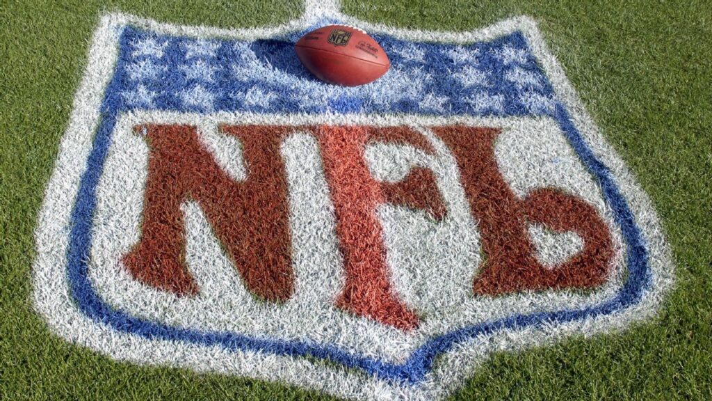 NFL moves back trade deadline, expands replay