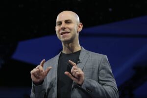 Renowned Psychologist Adam Grant Says This 3-Step Leadership Method Will Help Fight Employee Burnout