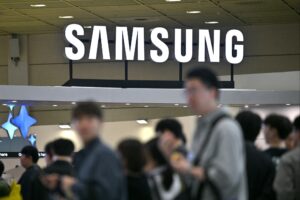Samsung Makes 6 Day Workweeks Mandatory for Executives as the Company Enters ‘Emergency Mode’