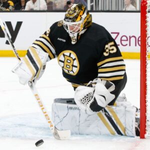 ‘No second guesses’: Bruins start Ullmark, lose G2