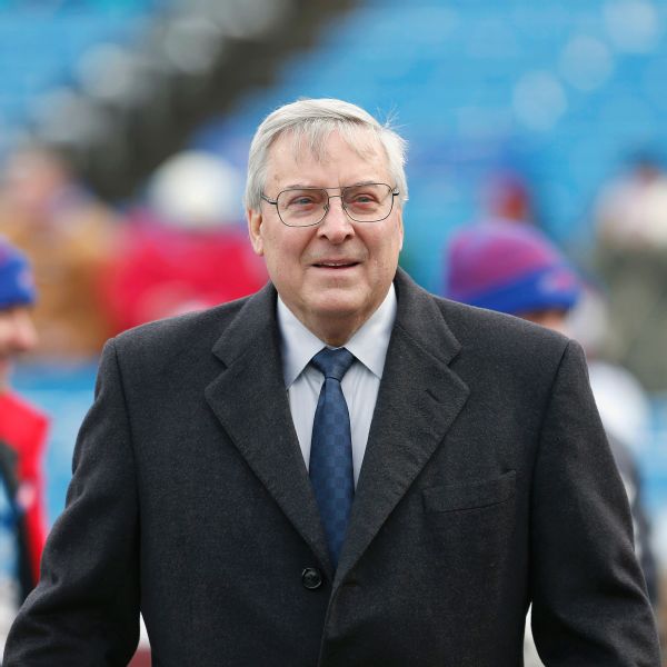 Pegula explores sale of minority stake in Bills