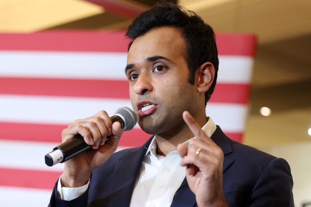 Pro-Trump Investor Vivek Ramaswamy Says BuzzFeed Should Make ‘Large-Scale’ Layoffs and Hire Candace Owens, Tucker Carlson, Aaron Rodgers